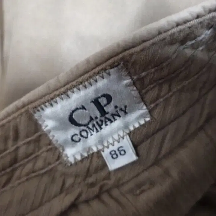 씨피컴퍼니 cp company 치노팬츠