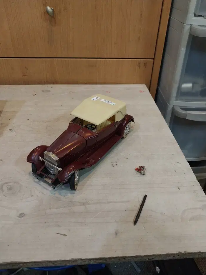 1930 Die-cast Rolls-Royce by Hubley Lancaster / with damage