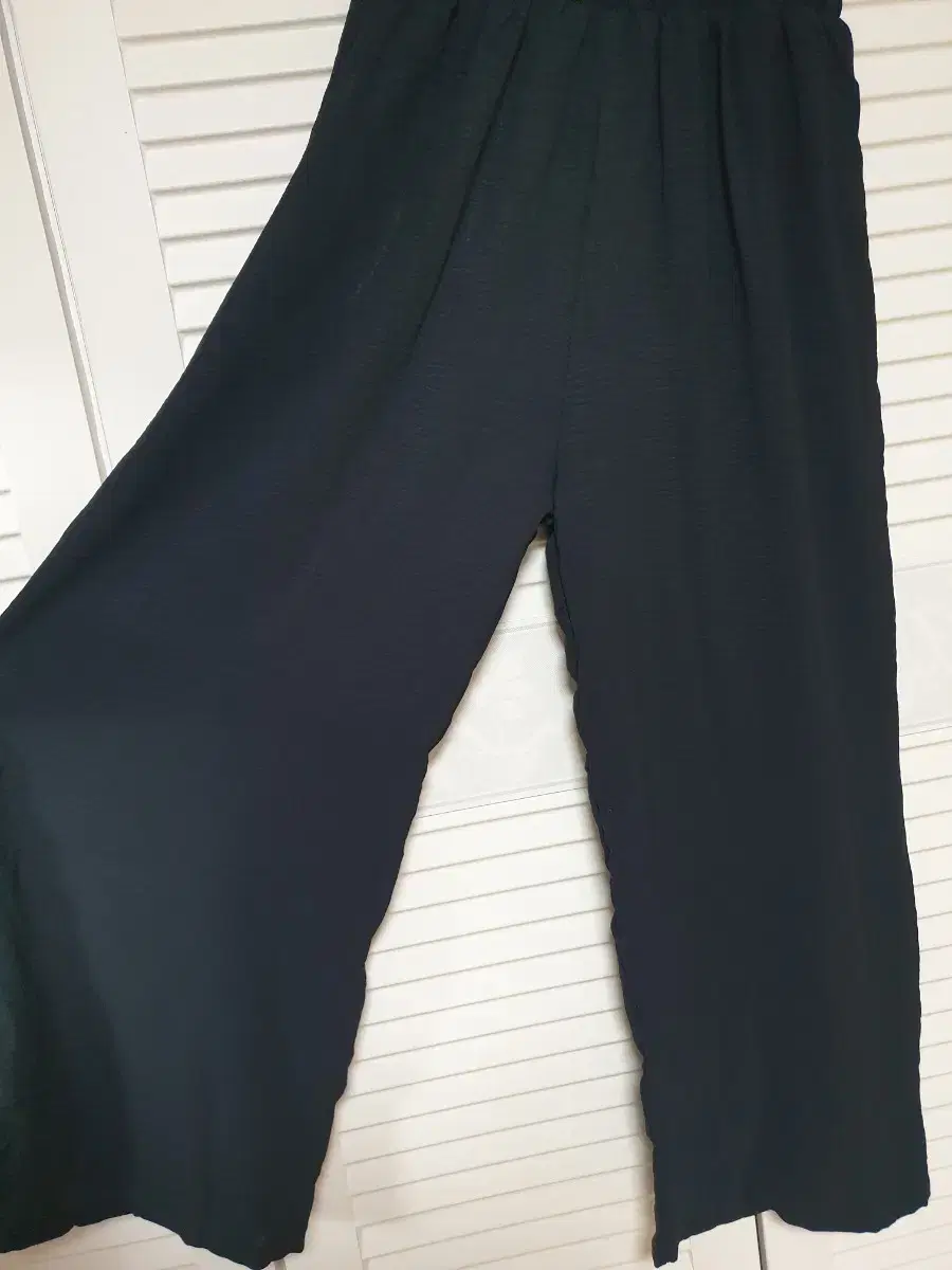 Slacks-like long pants/waistbanded wide span charcoal shorts (free/anyone)