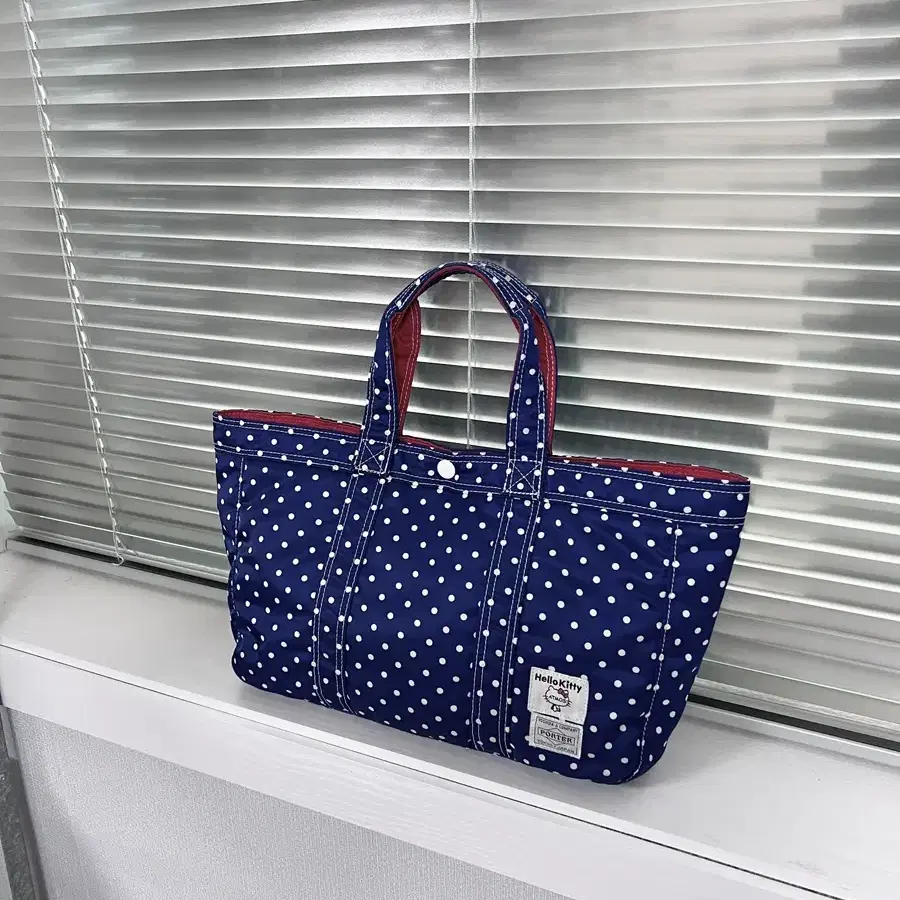 PORTER XatmosXHELLOKITTY TOTE BAG포터 헬로키티