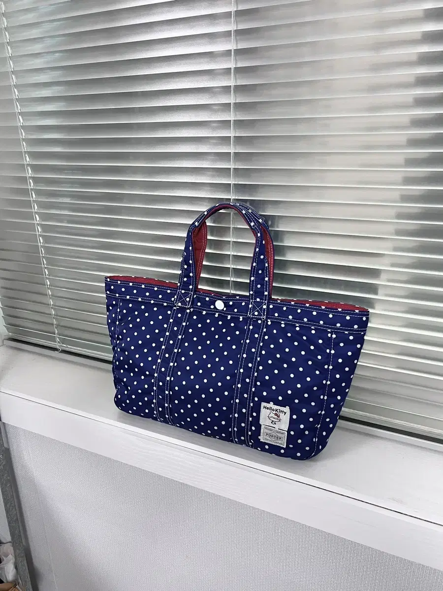 PORTER XatmosXHELLOKITTY TOTE BAG포터 헬로키티