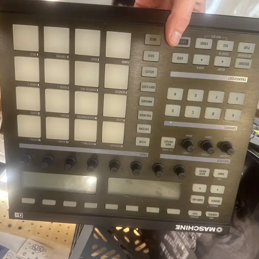 Native instrument maschine mk1