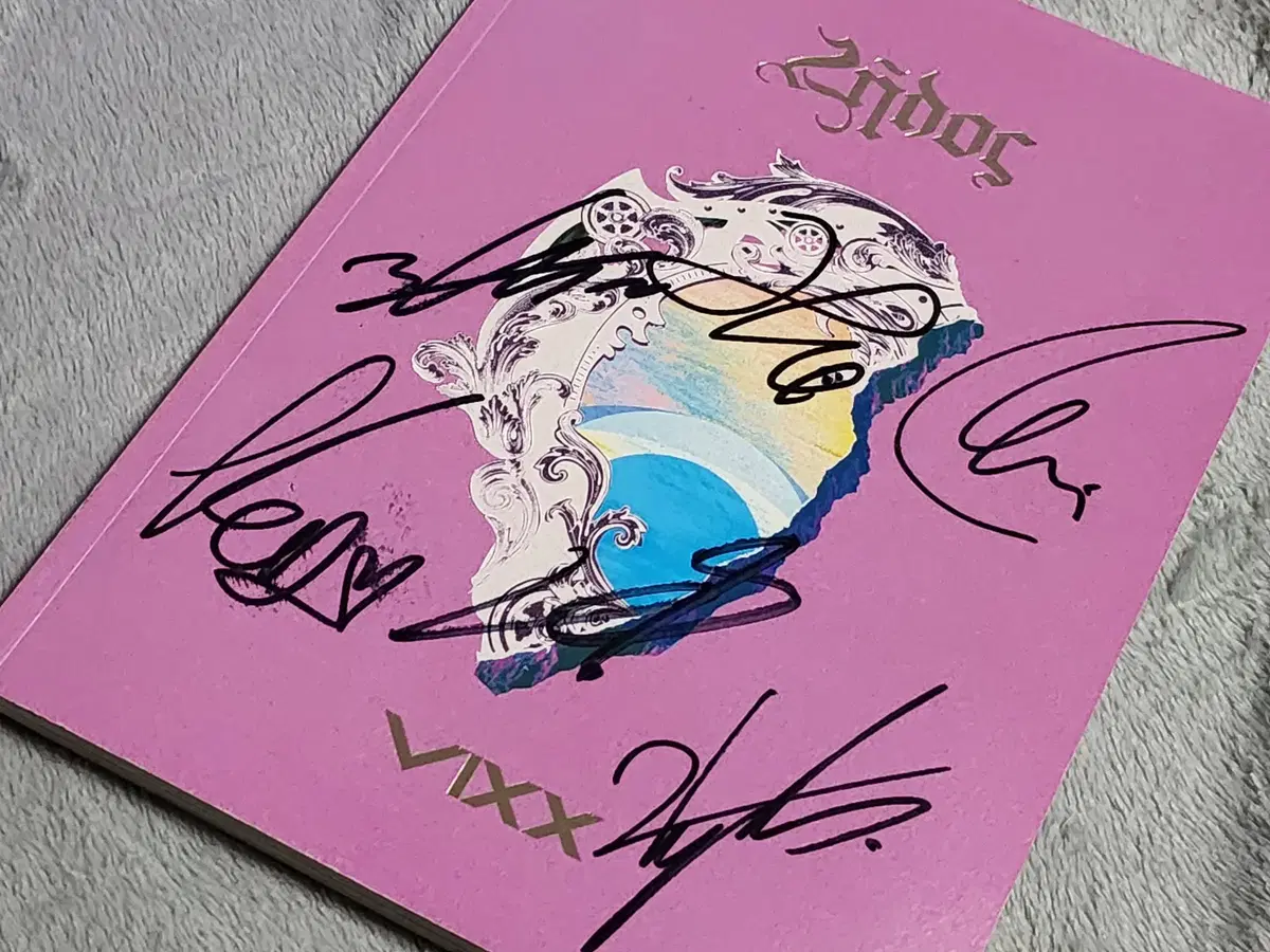 Rare-Vix signed signature album Limited/VIXX Dynamite