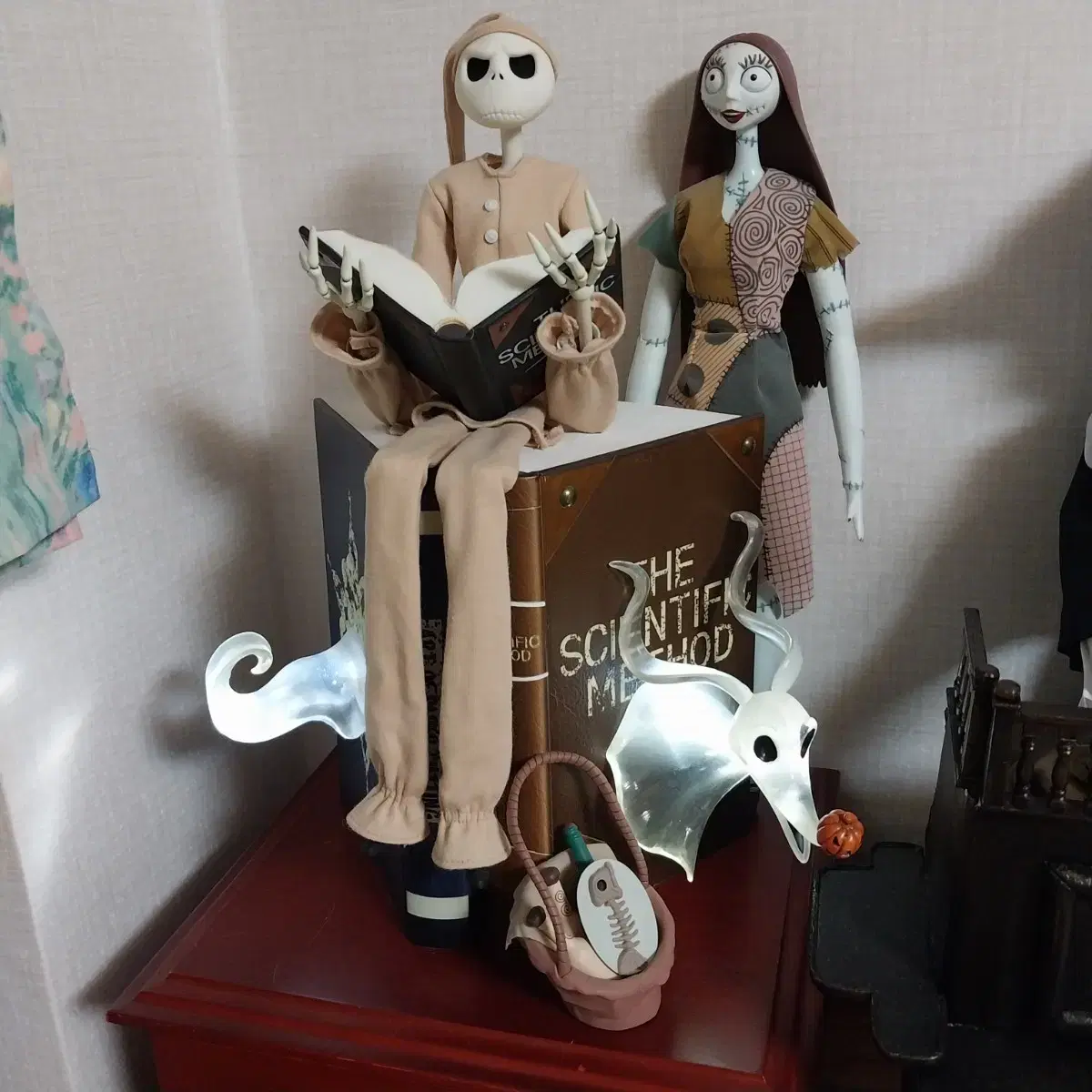 The Nightmare Before Christmas Zero Bookend Light Up