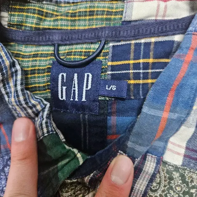 GAP 패치워크 반팔셔츠