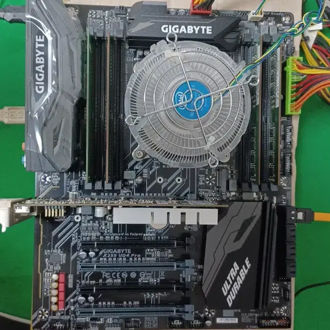 인텔 코어 i9-7900X Skylake-X (LGA2066/X299)