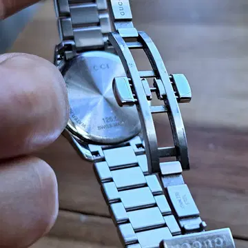 o G Timeless YA126527