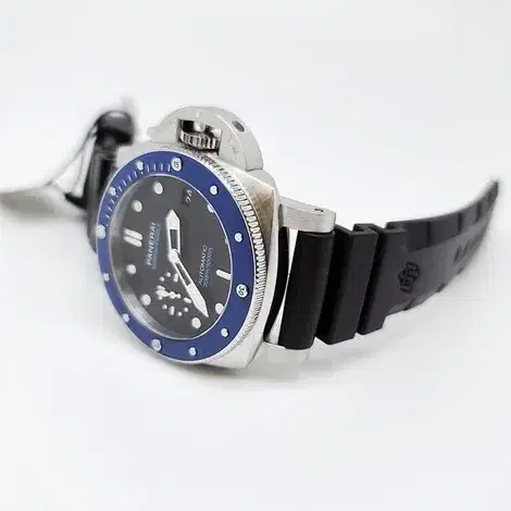 파네라이 섭머저블 Azzurro PAM01209