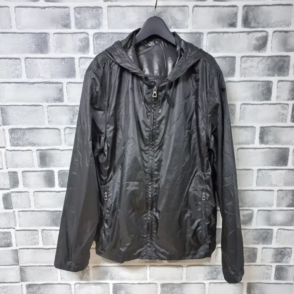 5-19/Series Black Windbreaker Jacket Men'sM