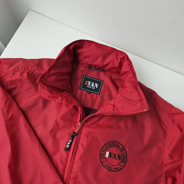 Mr VAN portable jacket