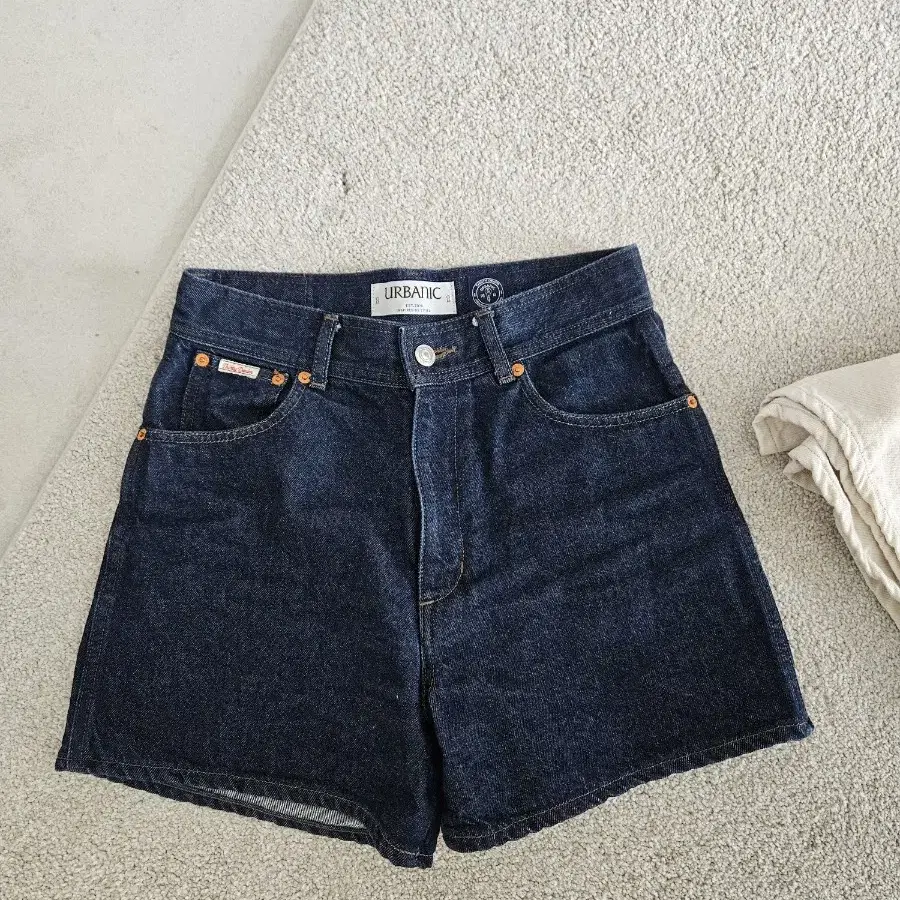 얼바닉30 urbanic30 voyage shorts