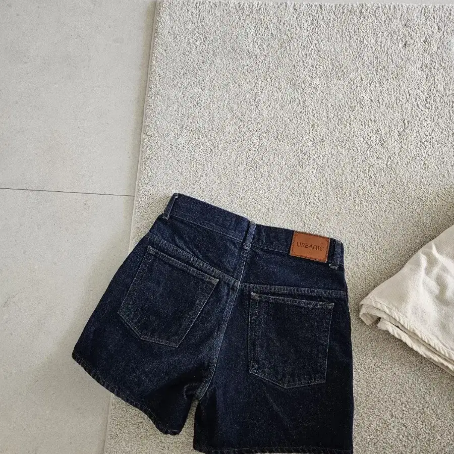 얼바닉30 urbanic30 voyage shorts