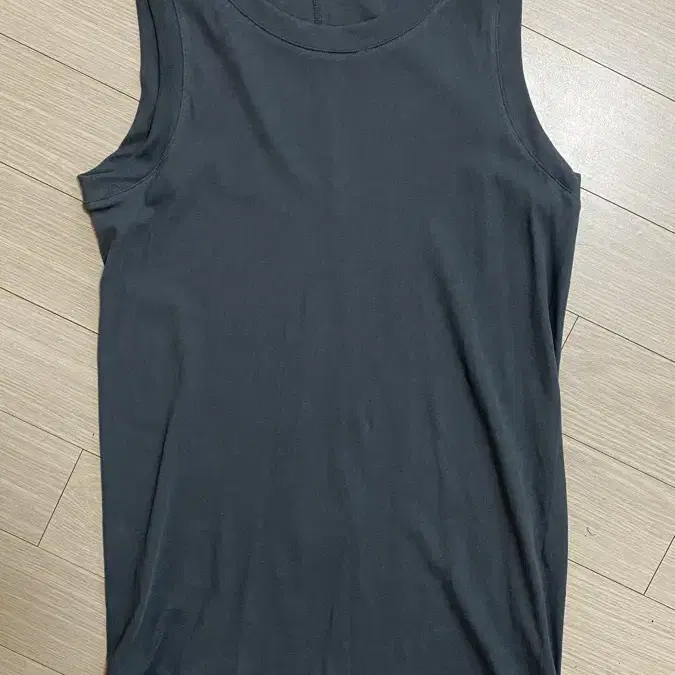 모노하 scoop slim sleeveless gray