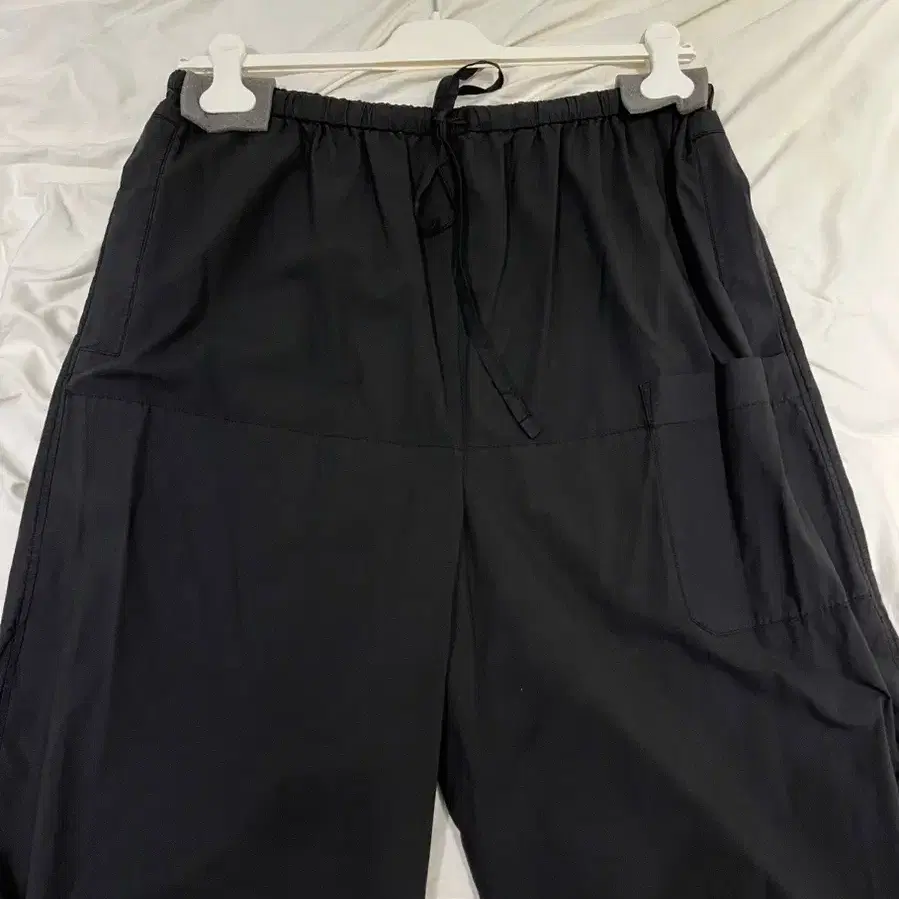 [42] Lemaire Parachute Pants Black