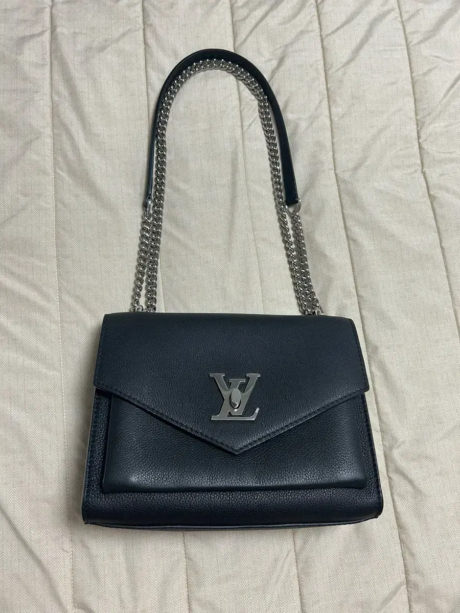 Louis Vuitton My Larkmy