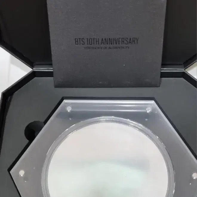 BTS 10주년 얼굴 각인 은화 정국 은메달