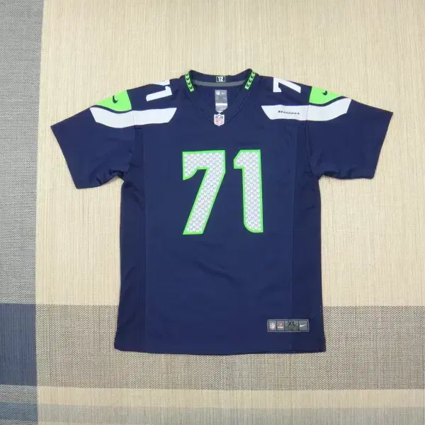 (XL) 나이키 NFL 시애틀 시호크스 JONES #71