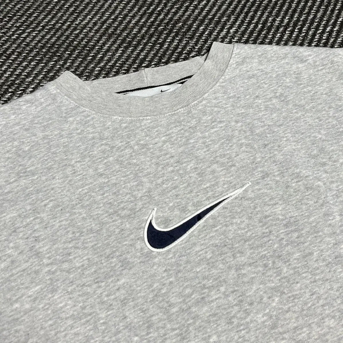 [ M ] Nike 나이키 스우시 그레이 라운드 맨투맨