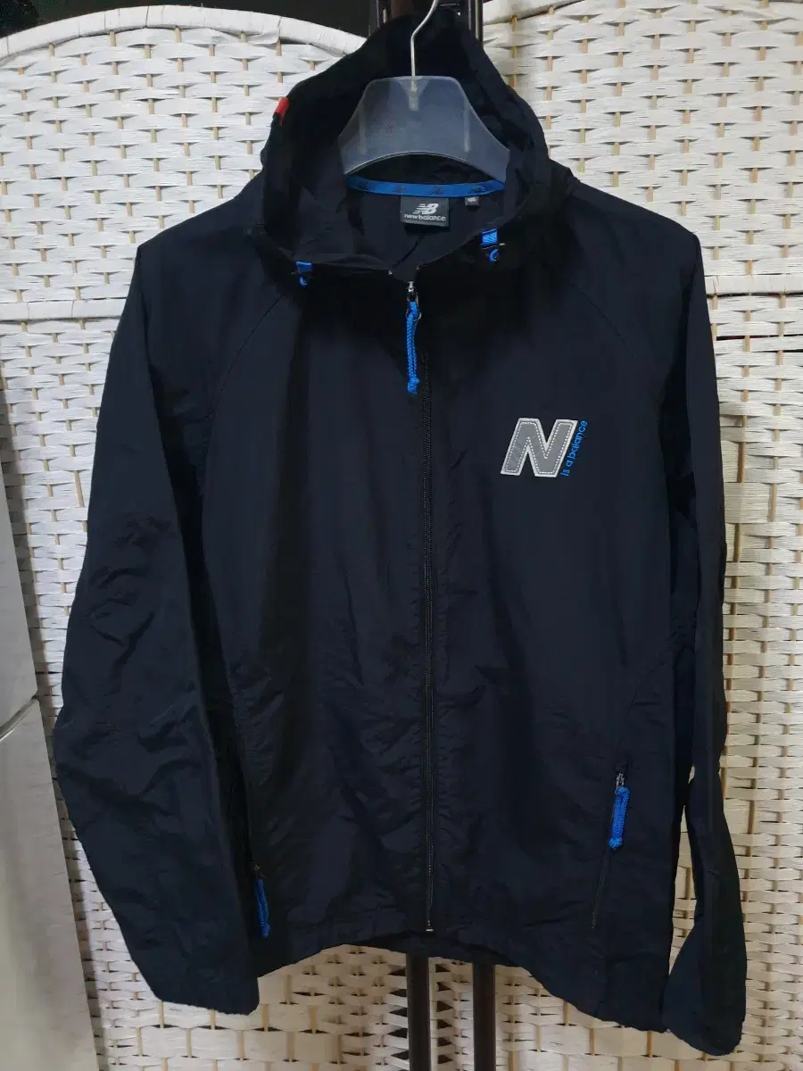 (0599) new balance new balance windbreaker 105 XL Check out the photos