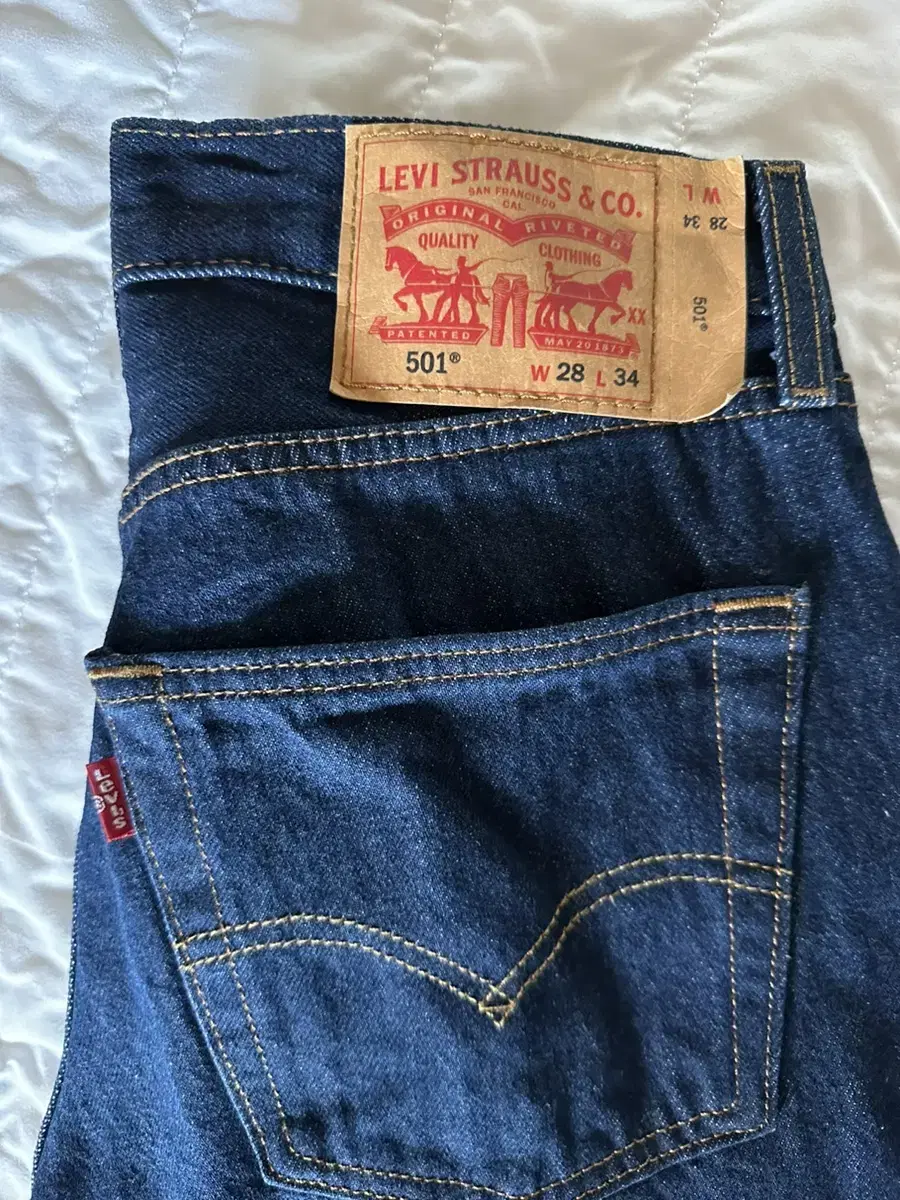 Levi's 501 28