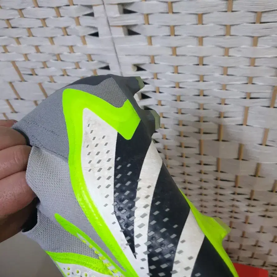 ADIDAS 아디다스 프레데터 에큐러쉬 +FG 265mm