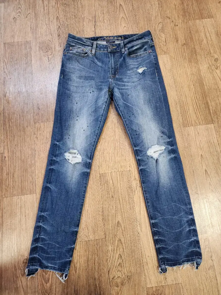 American Eagle Slim Fit Jeans 30