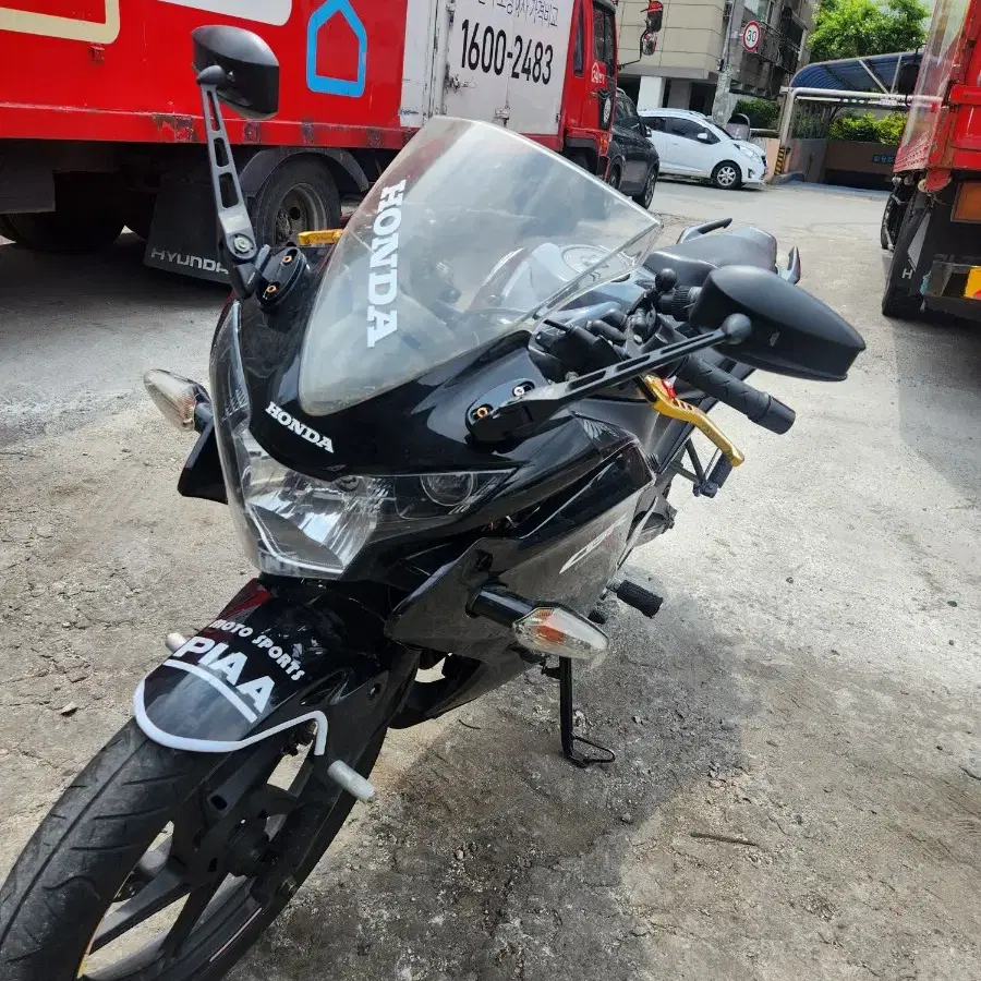 cbr125r 판매합니다