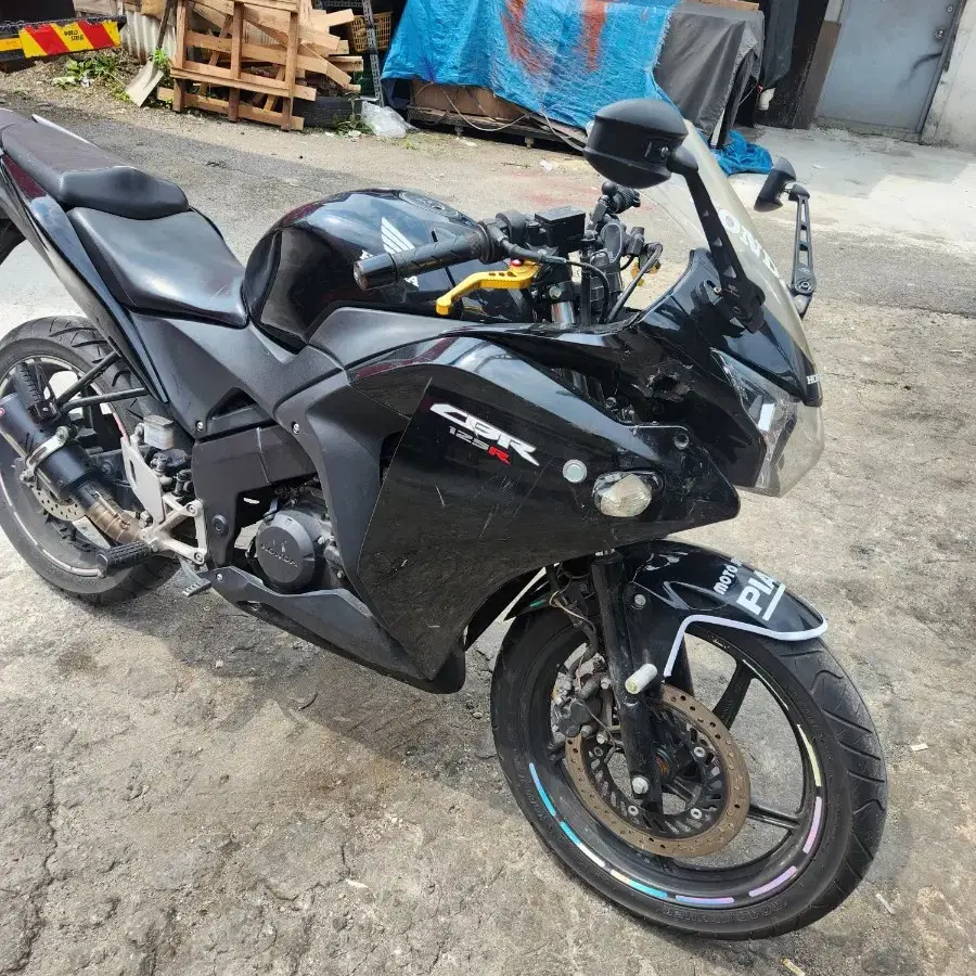 cbr125r 판매합니다