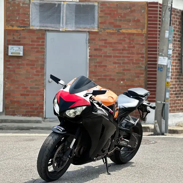 cbr 1000rr 08년 페이스 리프트 전국 최저가 싸게 판매합니다