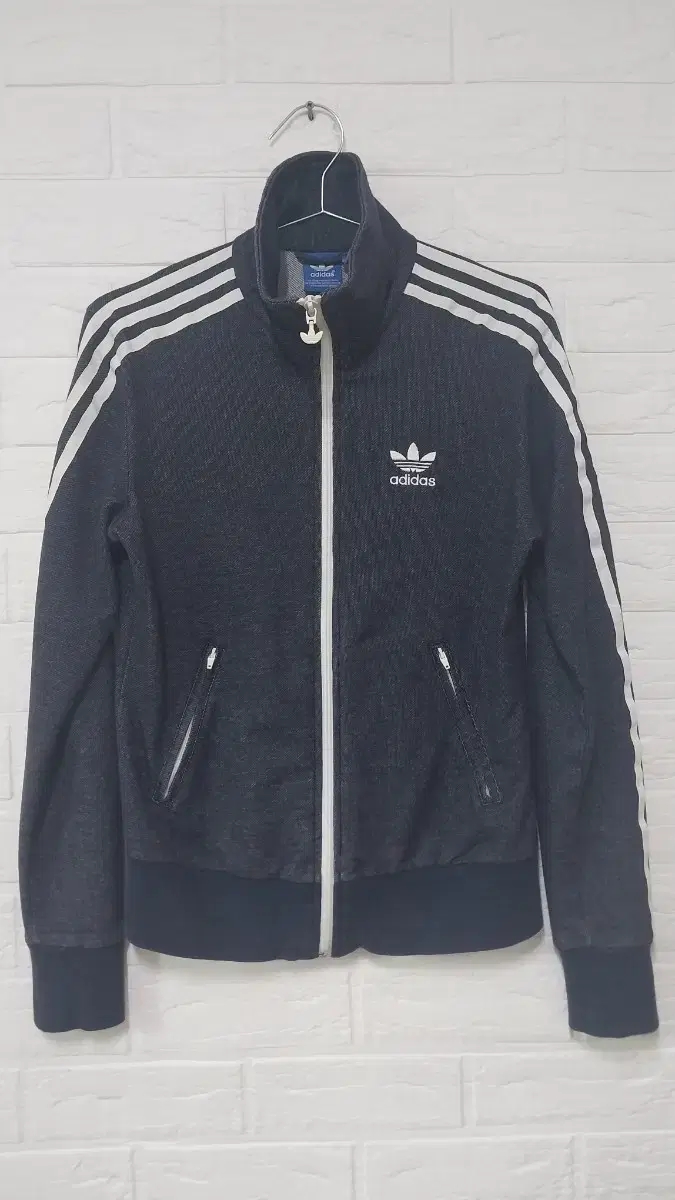 Final Sale) Rare Adidas Big Logo Dark Navy Track Top Jersey