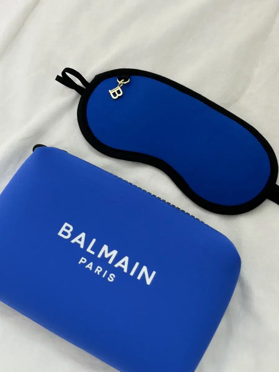 발망 BALMAIN 정품 파우치(새상품)