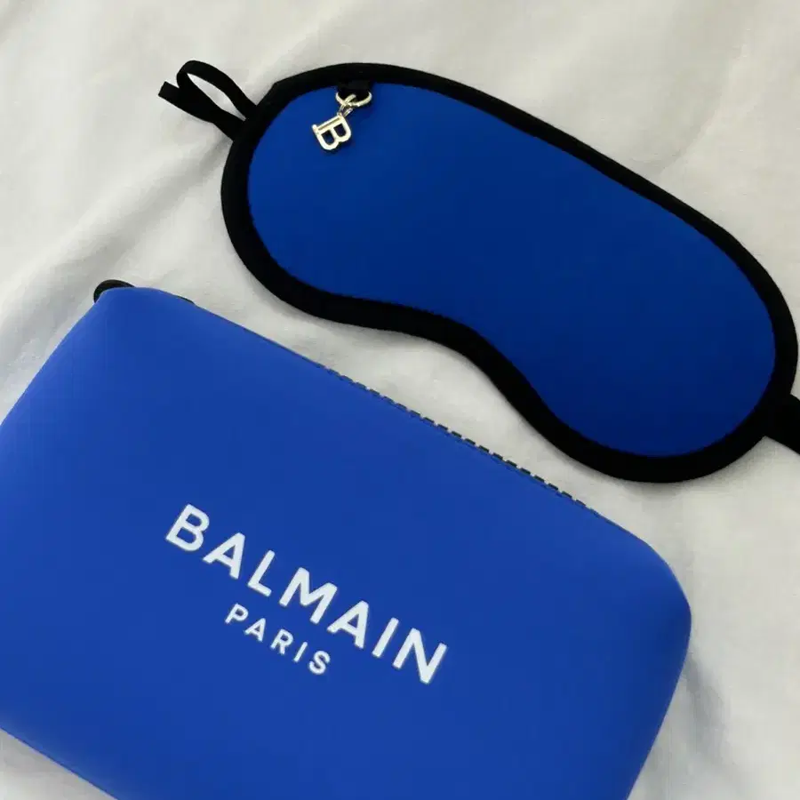 발망 BALMAIN 정품 파우치(새상품)