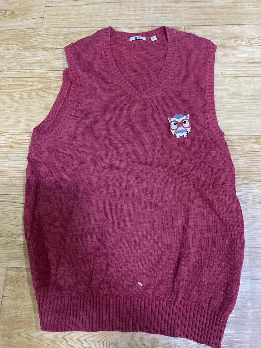 Uniqlo Knitted vest size L sells