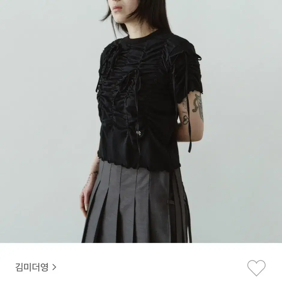 김미더영G RIBBON SHIRRING TOP