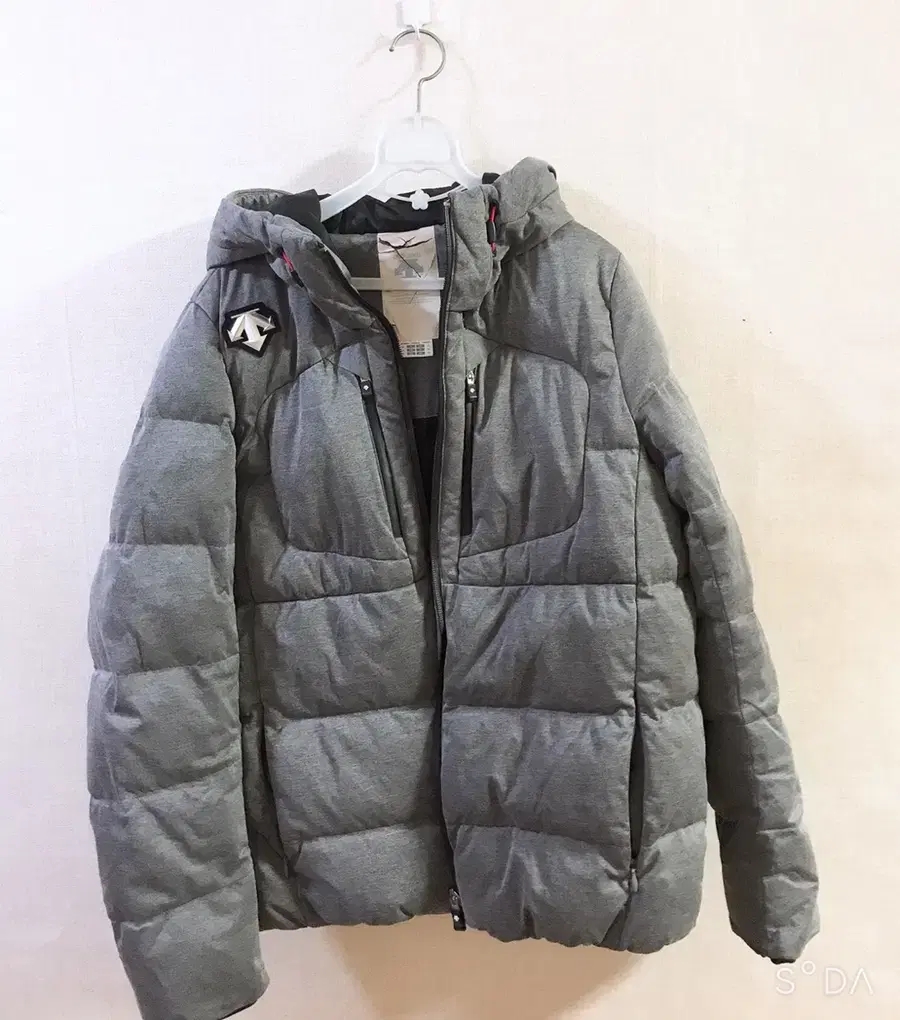 Descente gray down jacket