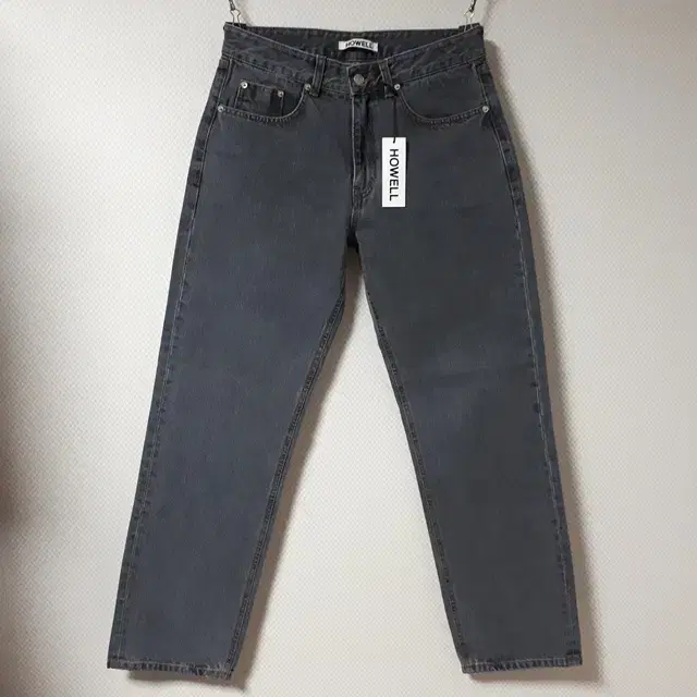 30/HOWELL Gray Regular Fit Jeans/30-765