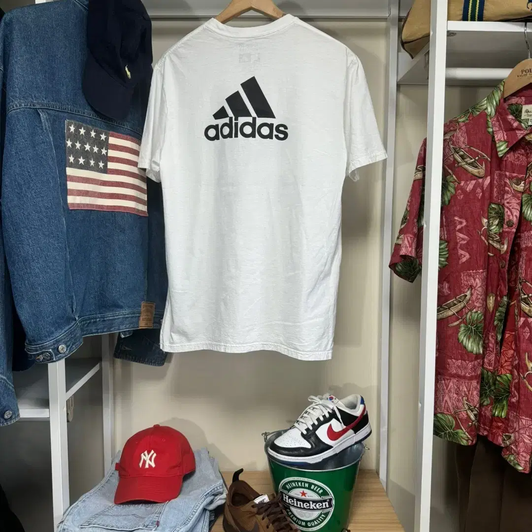 adidas Vintage T-shirt