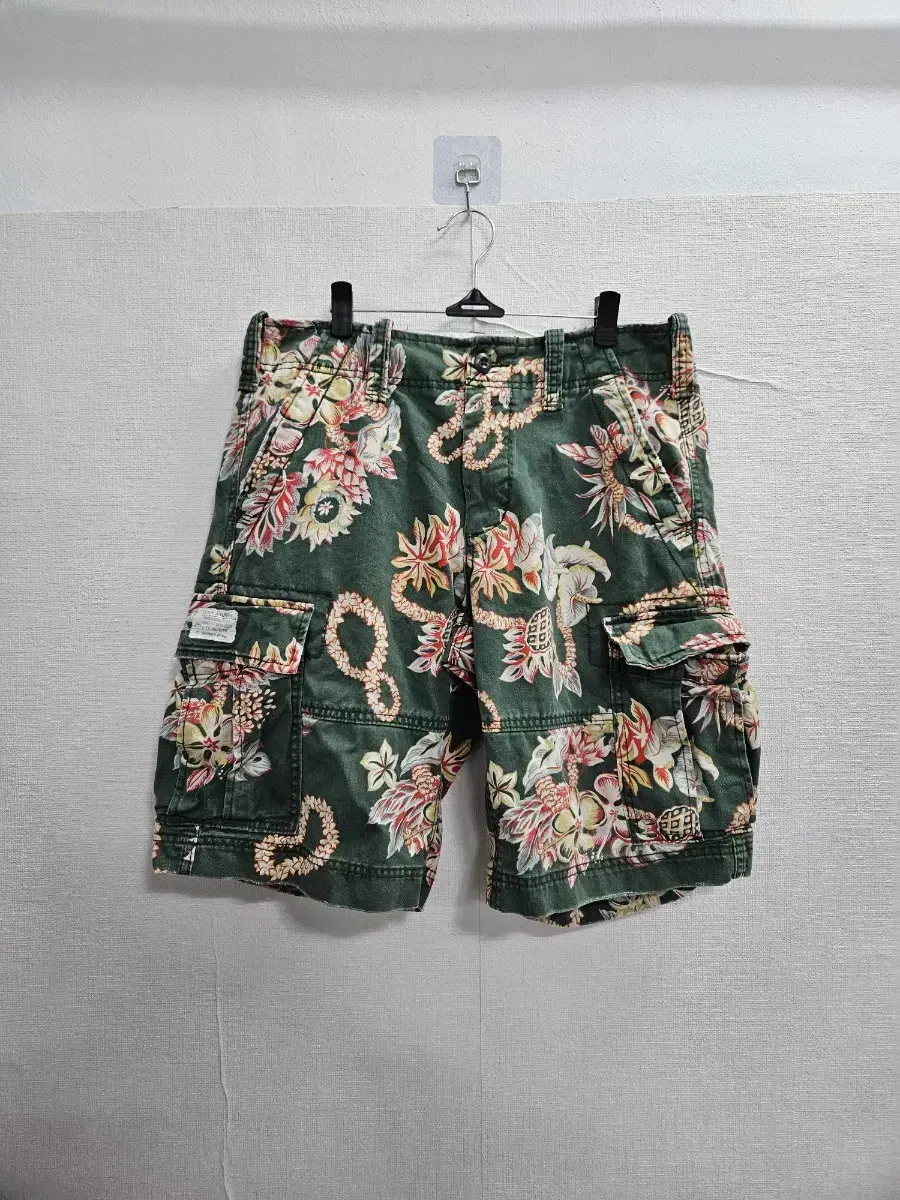 32-inch Polo Ralph Lauren Floral Vahn