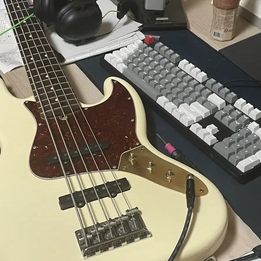 Fender American Standard Jazz Bass V 베이스