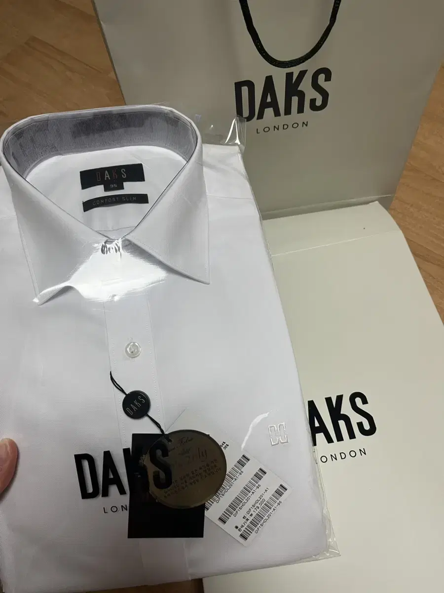 Daks Men's Shirt 95 New