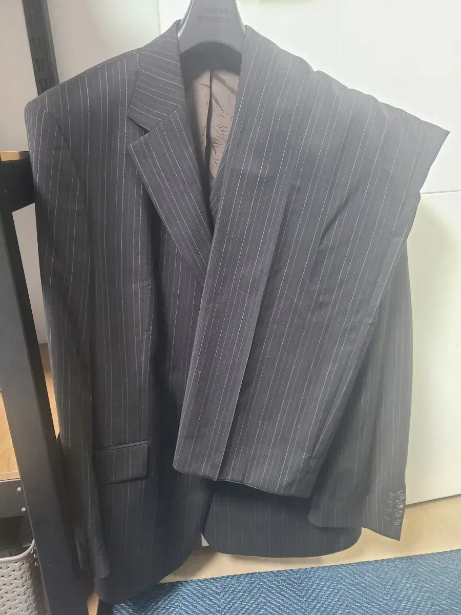 BOSS suit setup size 52