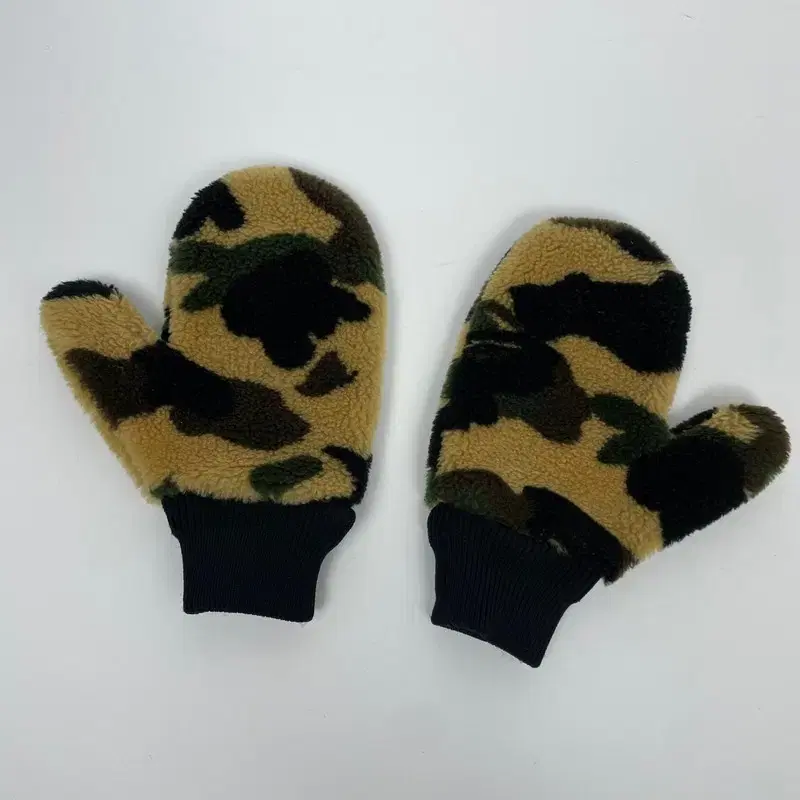 BAPE 베이프 카모 장갑