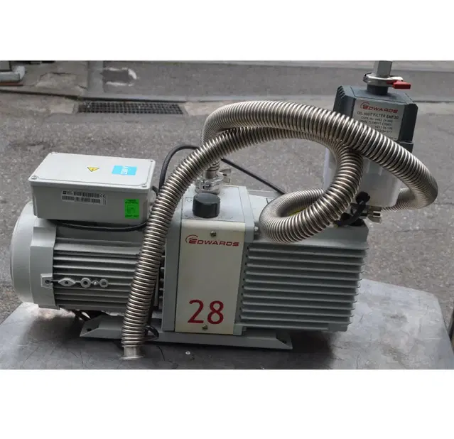 진공펌프 Edwards 28 Vacuum Pump