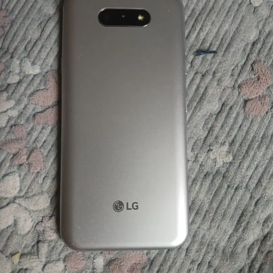 LG Q31