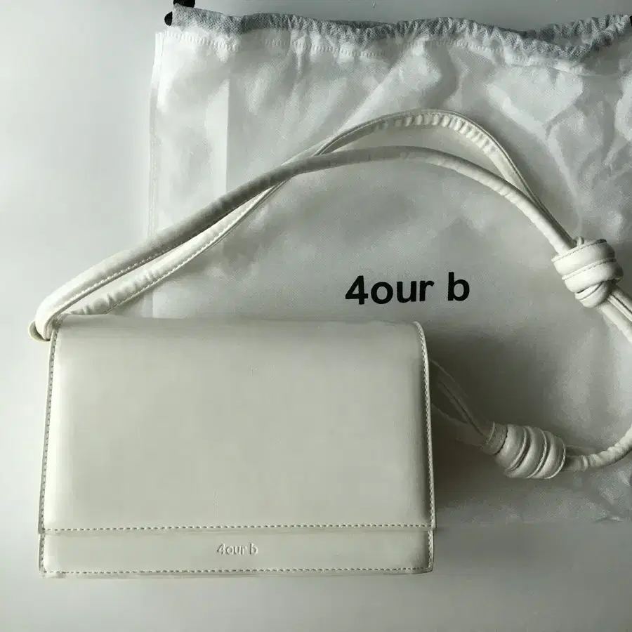 [4our b] Brick Rope Bag - White