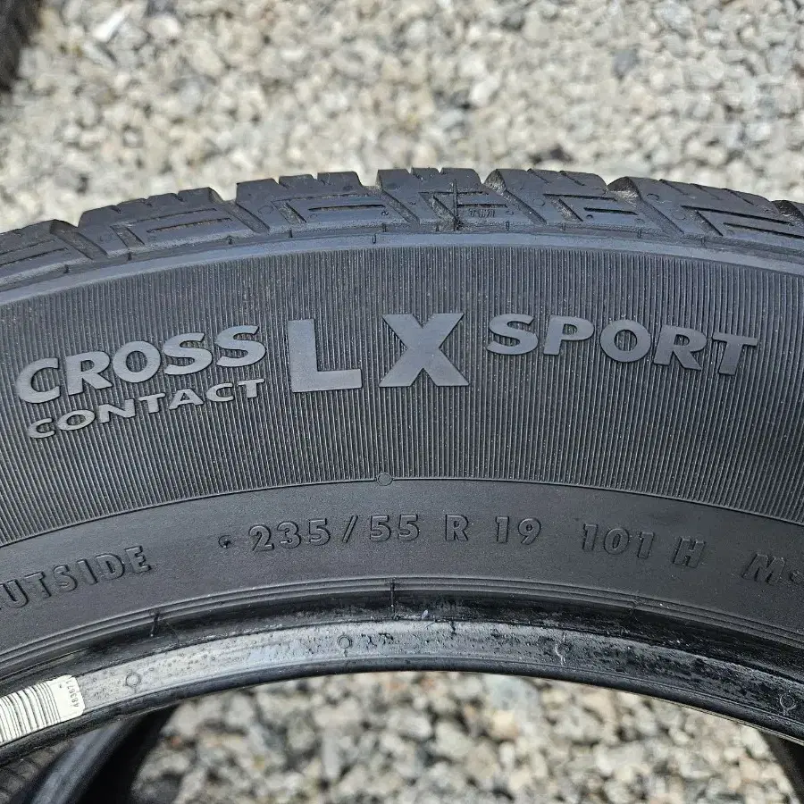 콘티넨탈 CROSS LX SPORT (235 55 19)