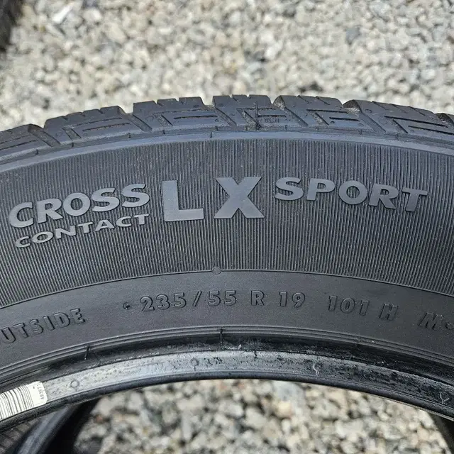 콘티넨탈 CROSS LX SPORT (235 55 19)