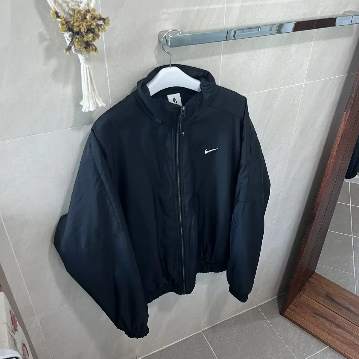 [L] Quick sale Nike Soloswoosh NRG Bomber Jacket Black Kumquat