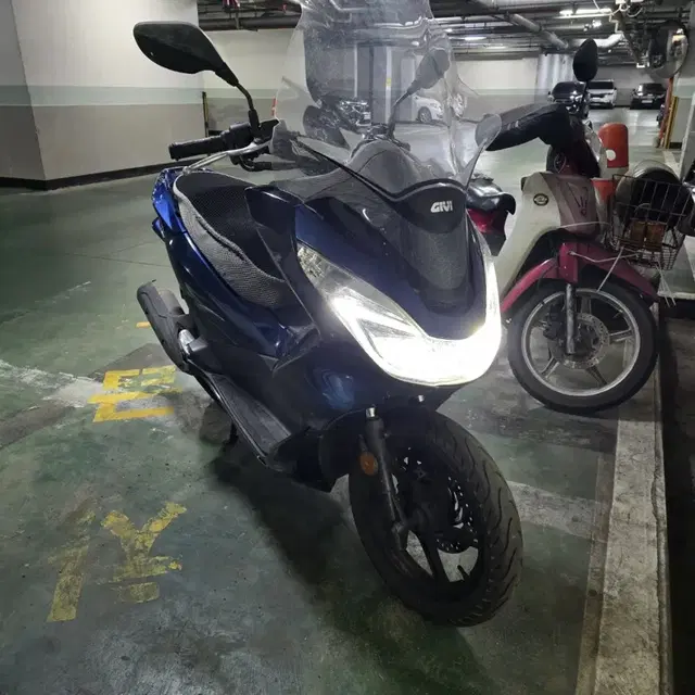 17년식 PCX 125 데려가새용