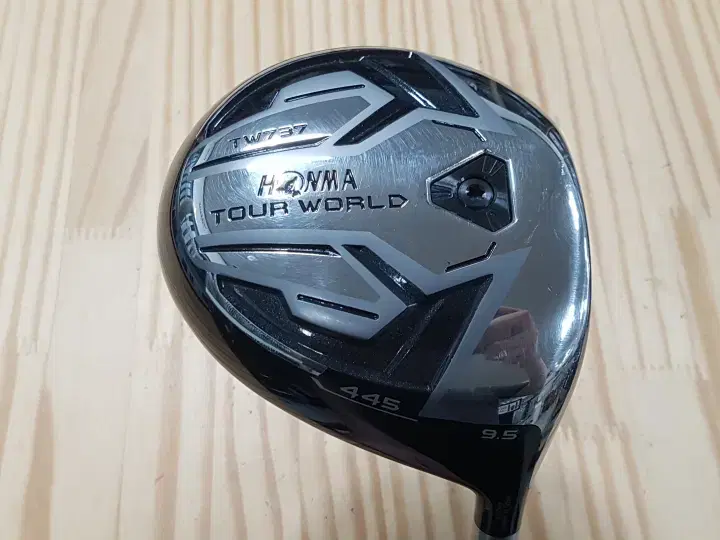 HONMA TOUR WORLD TW737 445 Driver 95° S